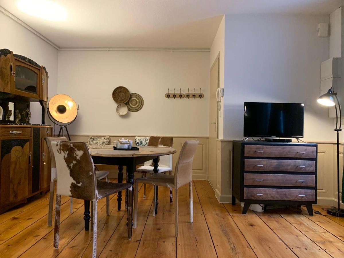 Appartements Des 2 Tetes Colmar Luaran gambar